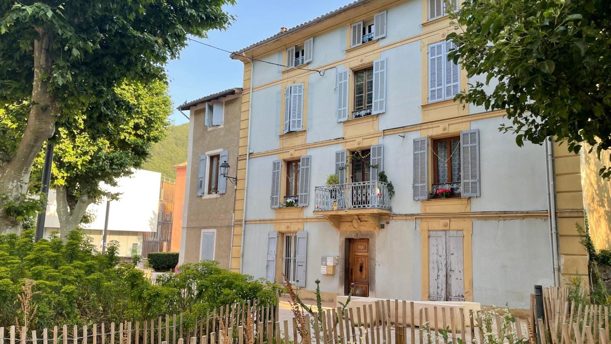 Appartement T3 63M2 - L'Atypique Et Son Jardin De 350M2 Au Coeur De Digne Exterior foto